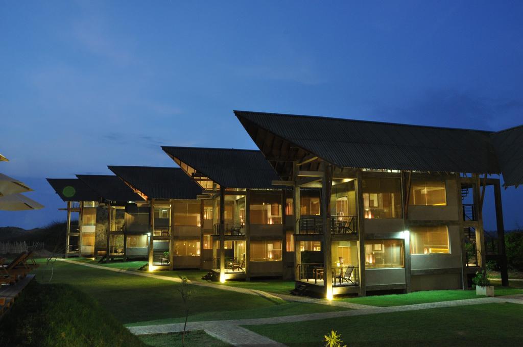 Laya Safari Resorts & Spa Yala Exterior foto