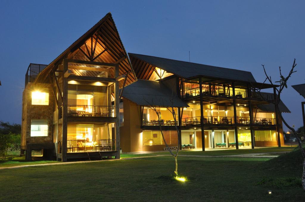 Laya Safari Resorts & Spa Yala Exterior foto