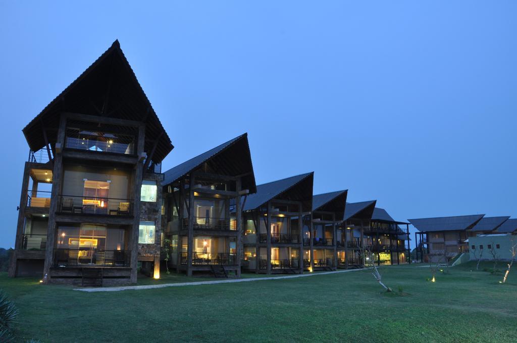 Laya Safari Resorts & Spa Yala Exterior foto