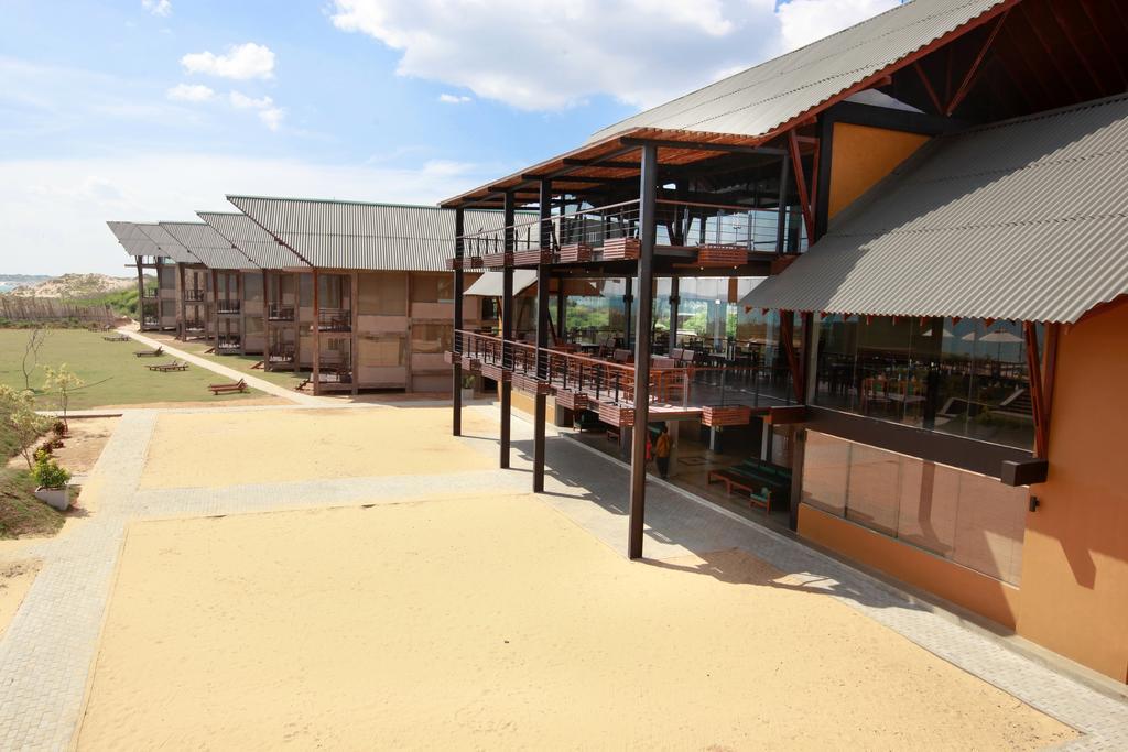 Laya Safari Resorts & Spa Yala Exterior foto